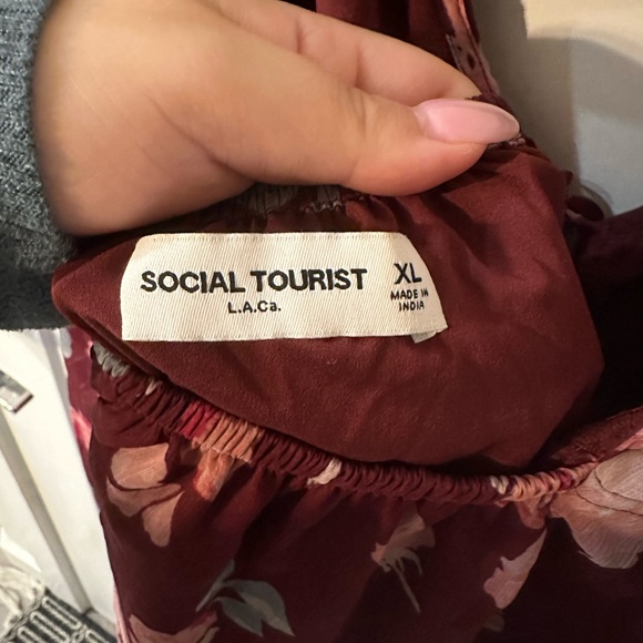 Hollister Social Tourist Chiffon Babydoll Dress - Picture 4 of 4